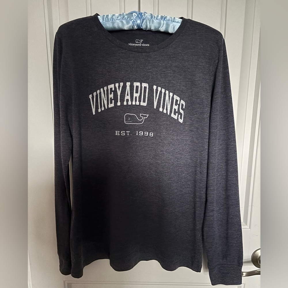 Vineyard Vines Tee